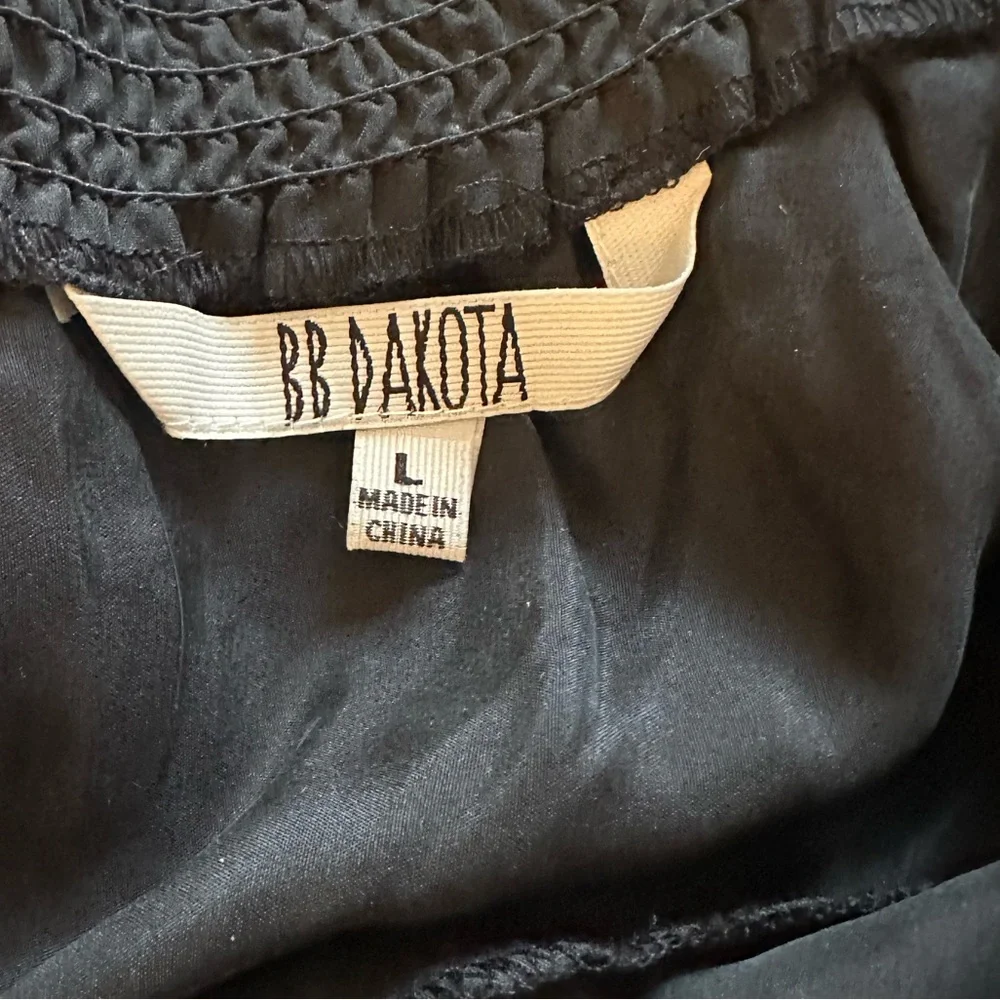 BB Dakota Black Tiered Ruffled Mini Skirt 100% Silk Size L